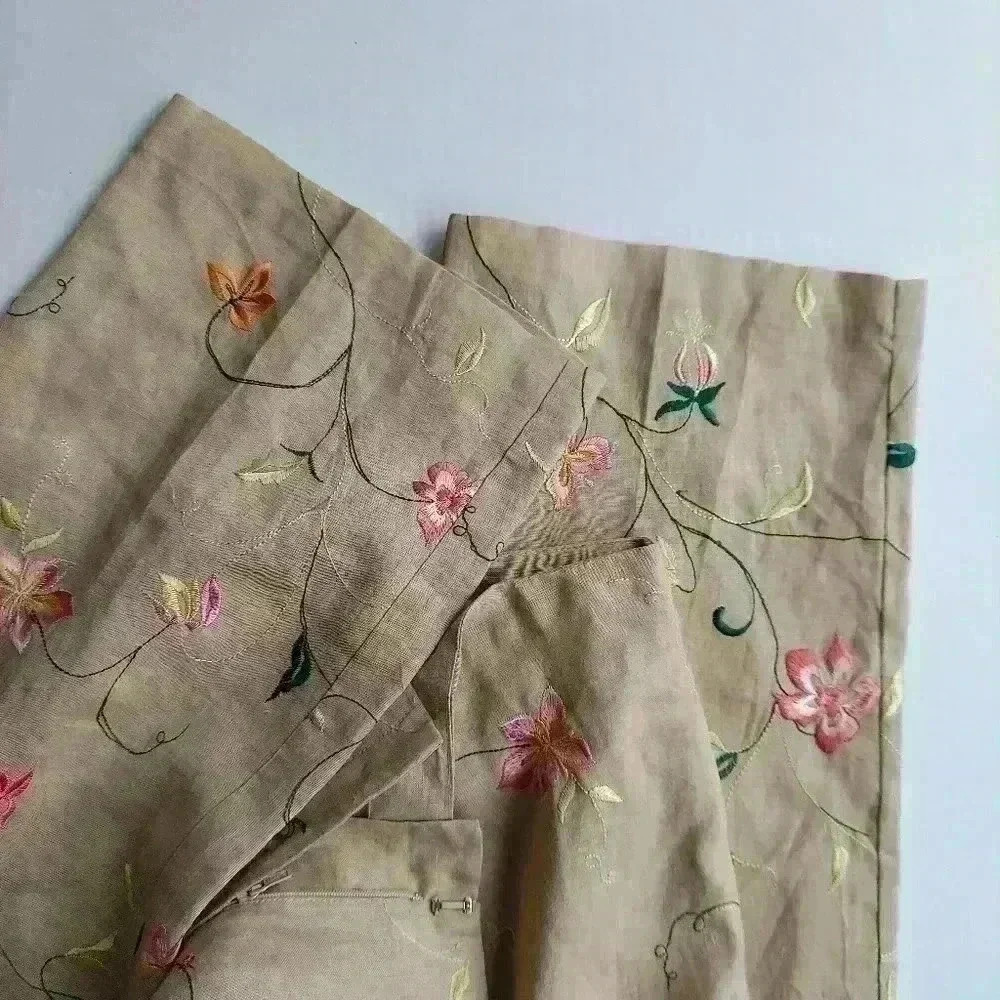 Allison Taylor Floral Embroidered Linen Pants - Picture 3 of 5